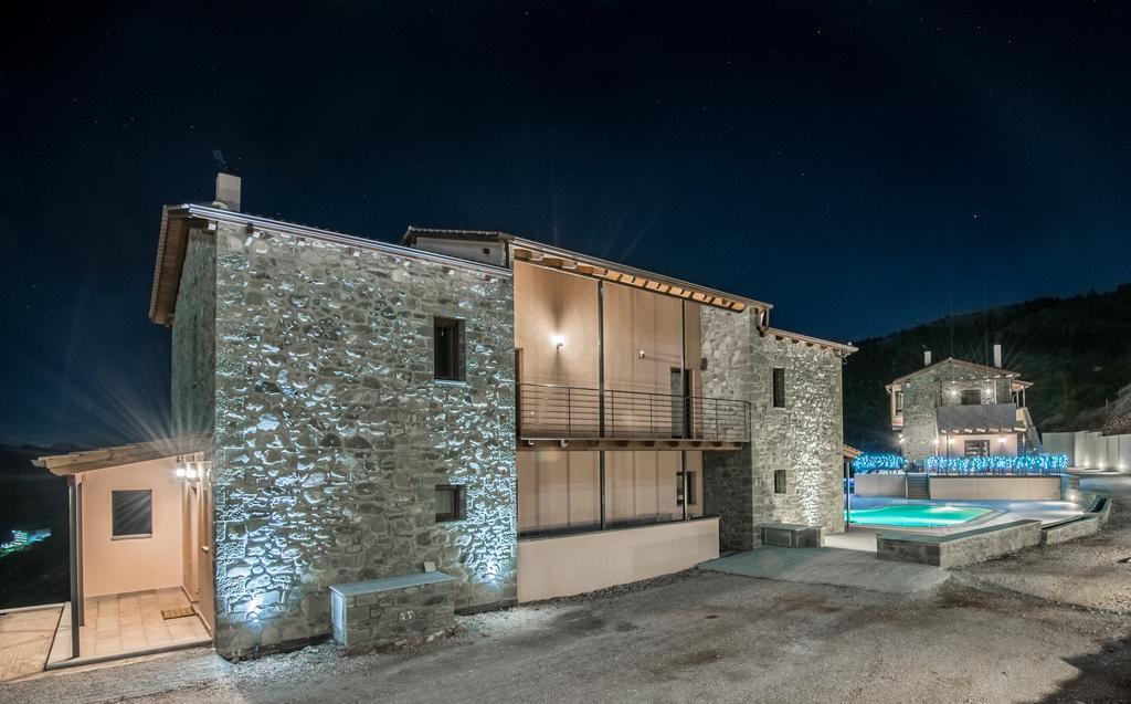 The View Village - Villas Suites & Spa Karpenisi Buitenkant foto