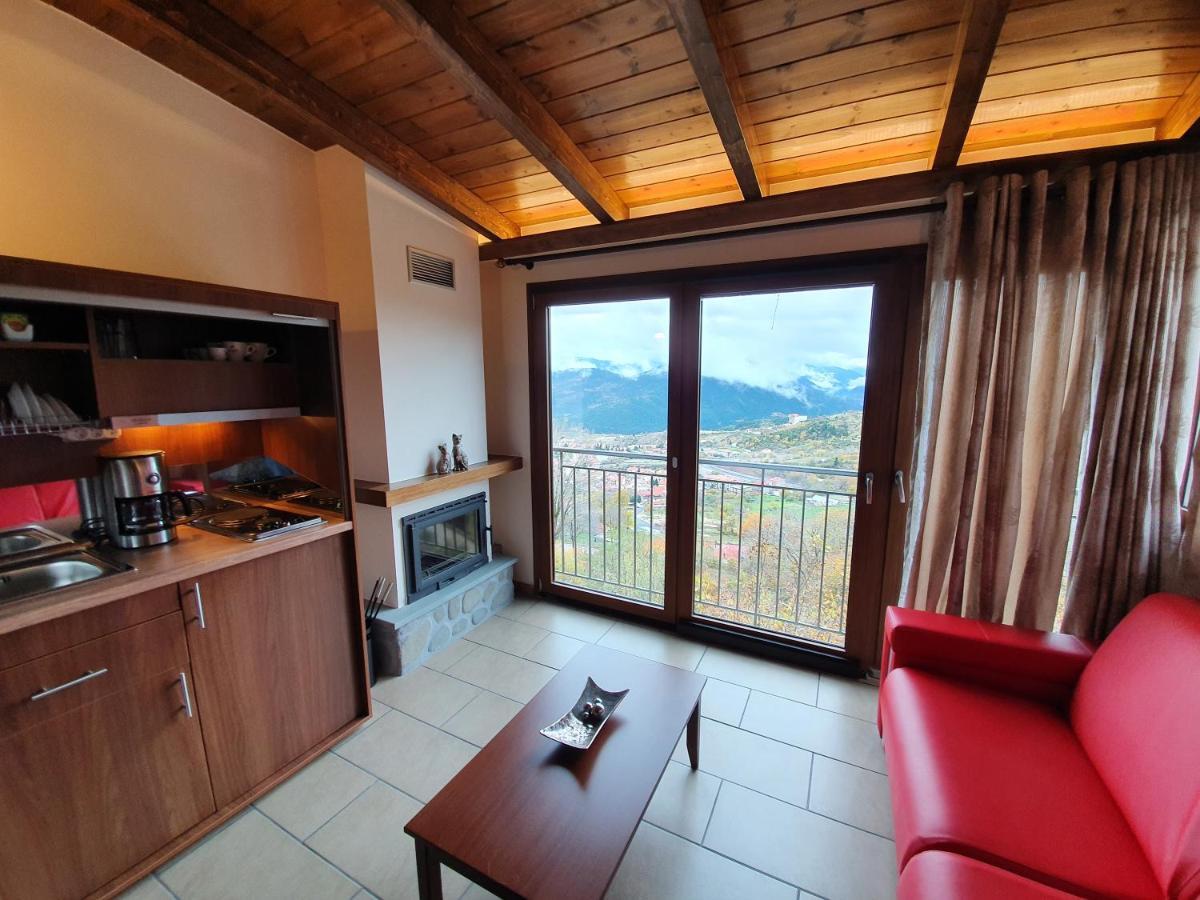 The View Village - Villas Suites & Spa Karpenisi Buitenkant foto